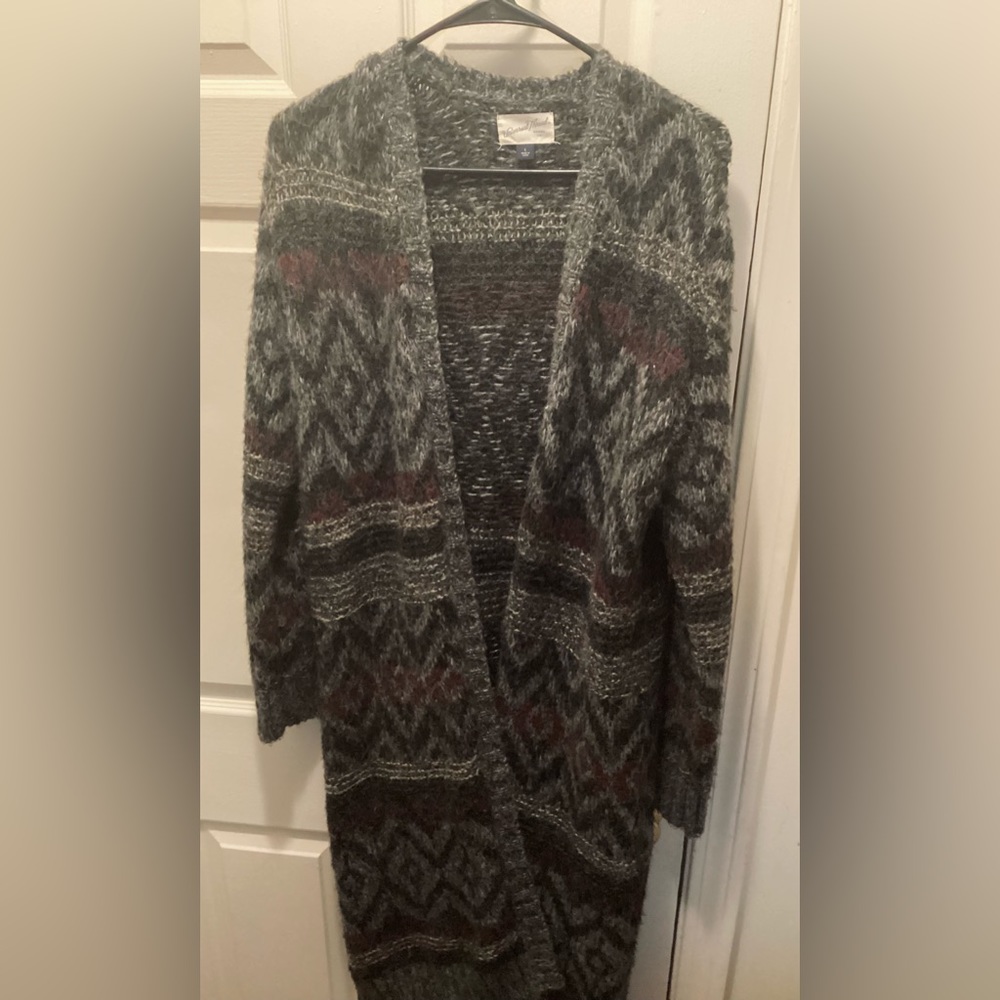 Universal Thread sweater